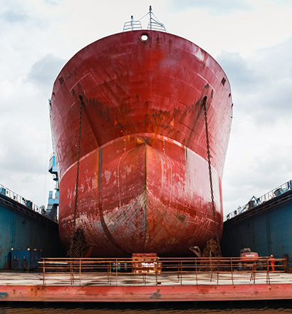 Ship repair in dry dock